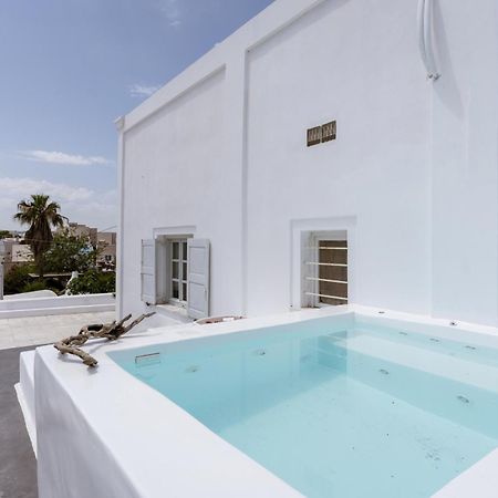 On An Island Suites & Apartments - Fira ภายนอก รูปภาพ