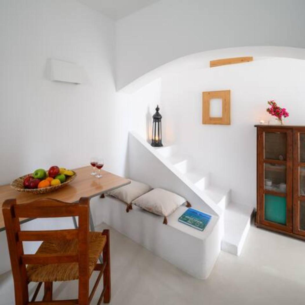On An Island Suites & Apartments - Fira ภายนอก รูปภาพ