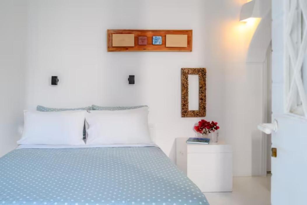 On An Island Suites & Apartments - Fira ภายนอก รูปภาพ
