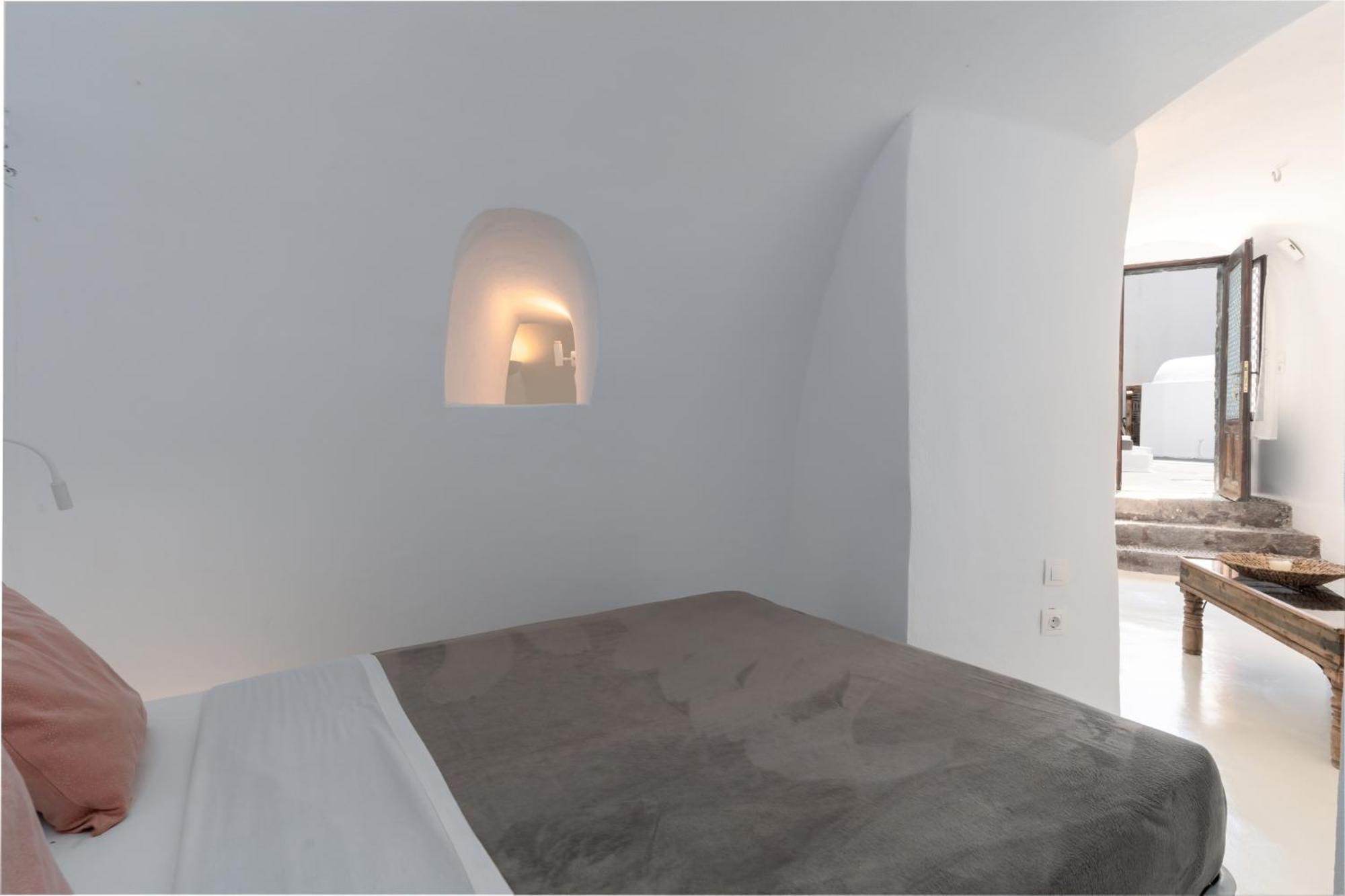 On An Island Suites & Apartments - Fira ภายนอก รูปภาพ
