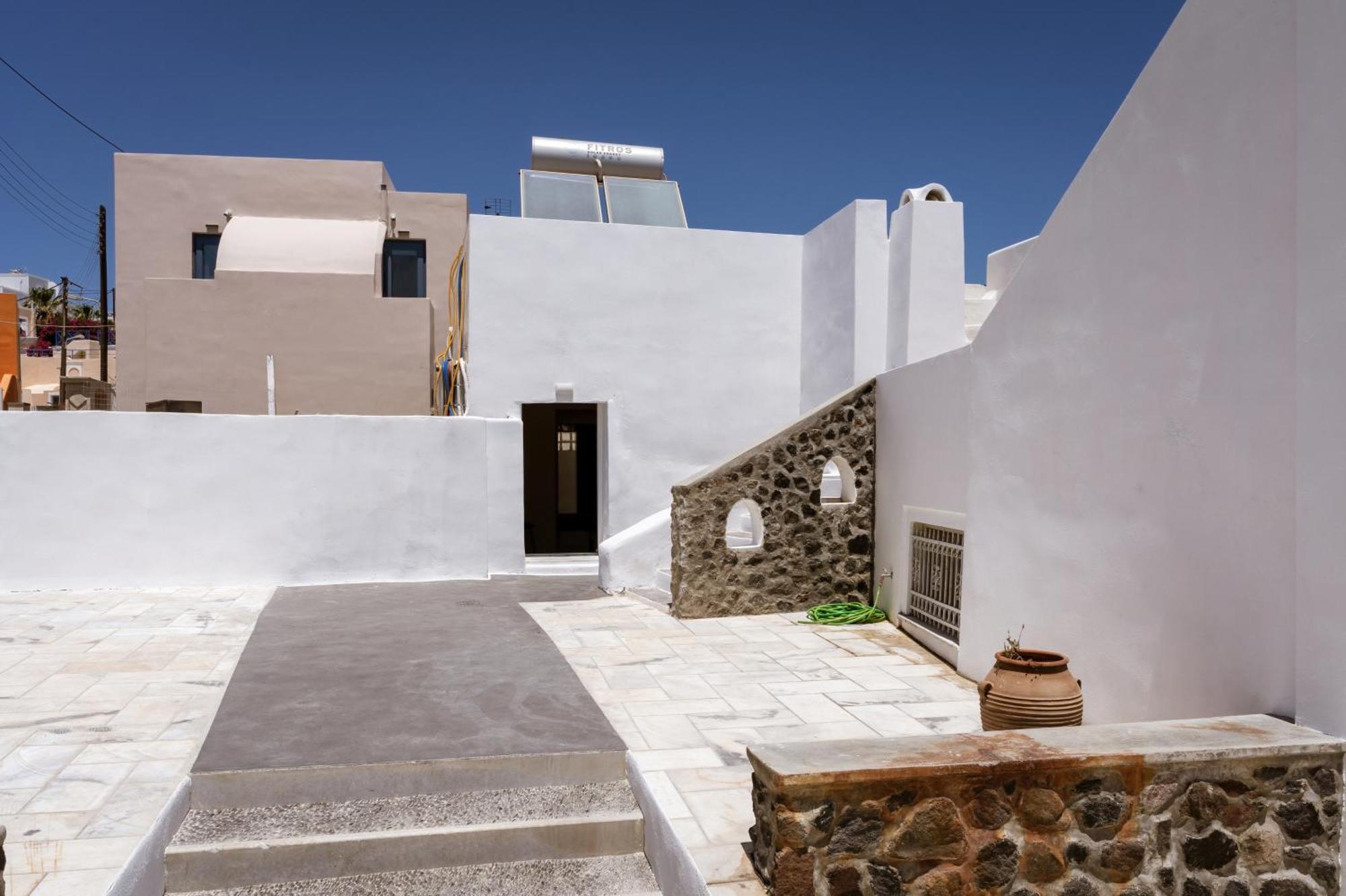 On An Island Suites & Apartments - Fira ภายนอก รูปภาพ